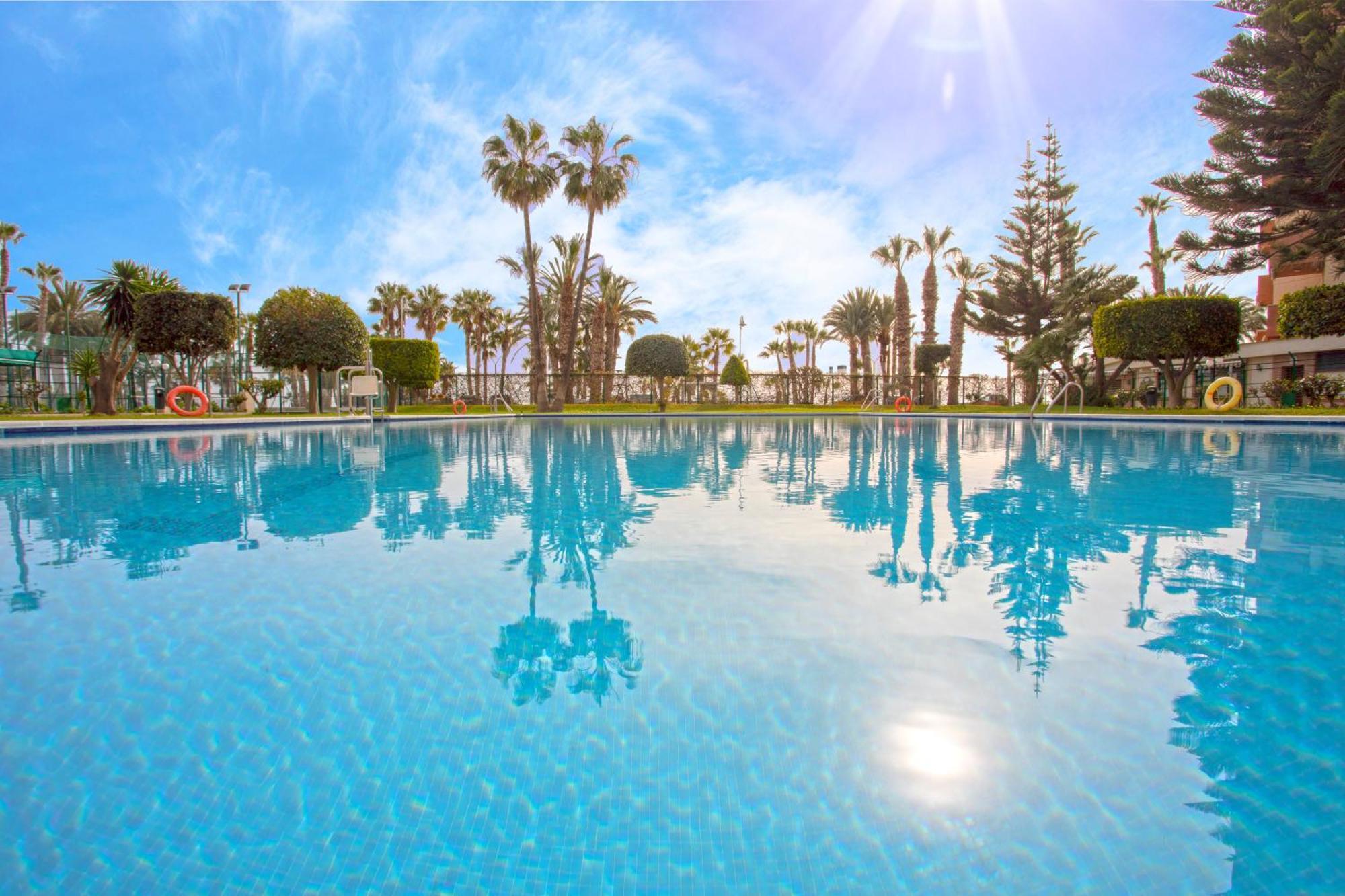 1003 - Seafront Apartment On El Paseo - Air Conditionning - Wi-Fi - Smart Tv Almunecar Exterior foto