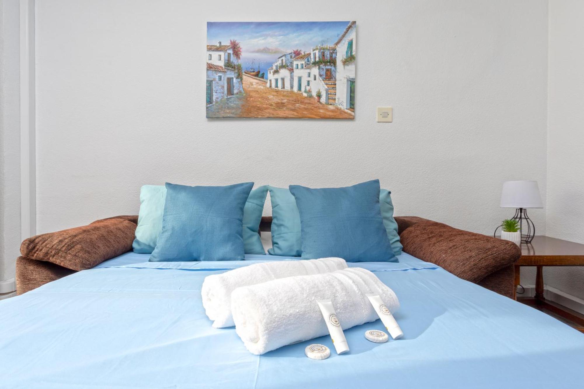 1003 - Seafront Apartment On El Paseo - Air Conditionning - Wi-Fi - Smart Tv Almunecar Exterior foto